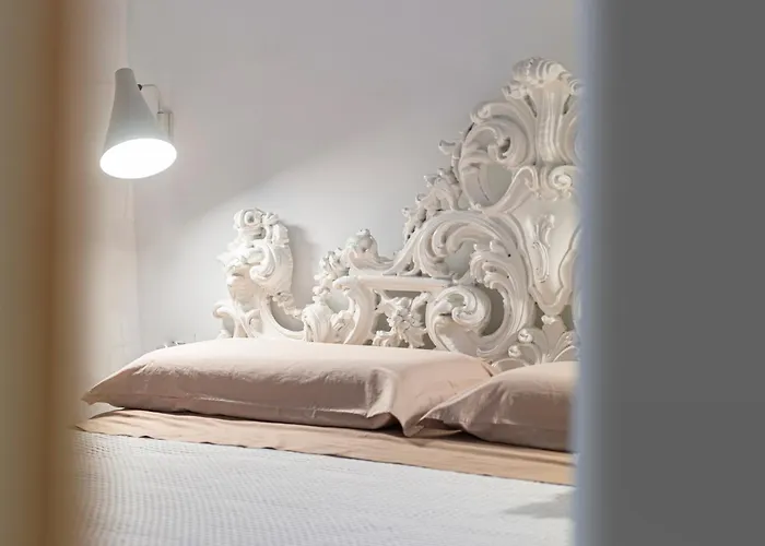 펜션 Domus Aqua 오스투니